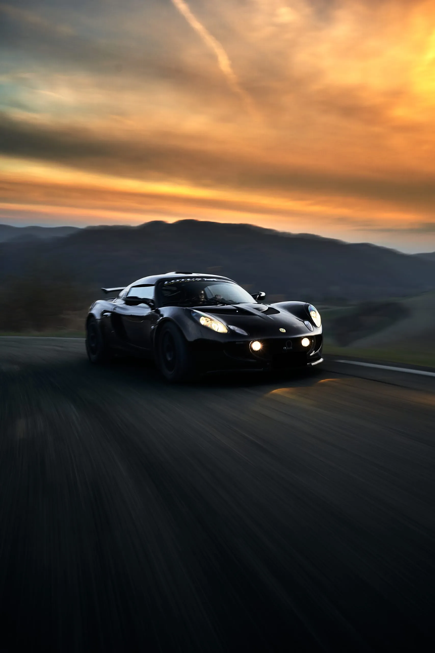 Lotus Exige at dusk #02 — photograph by Andrea Corno