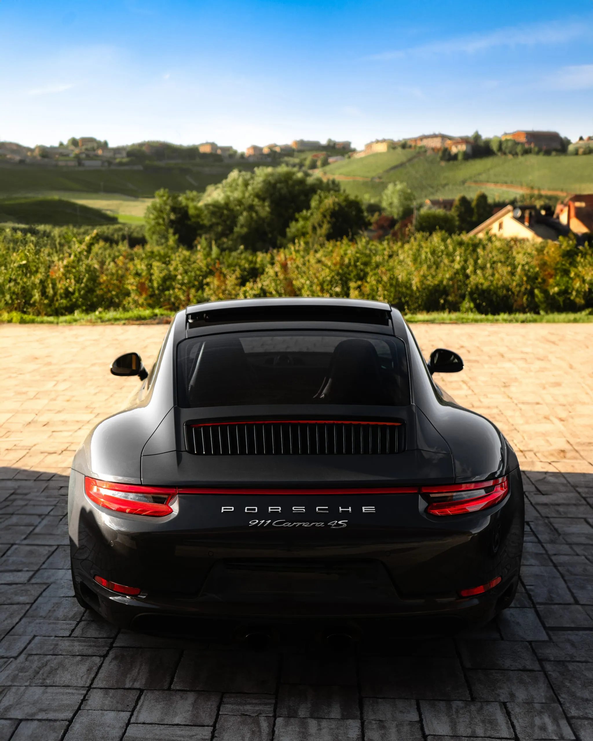 Vigneti Repetto × Porsche #06 — photograph by Andrea Corno