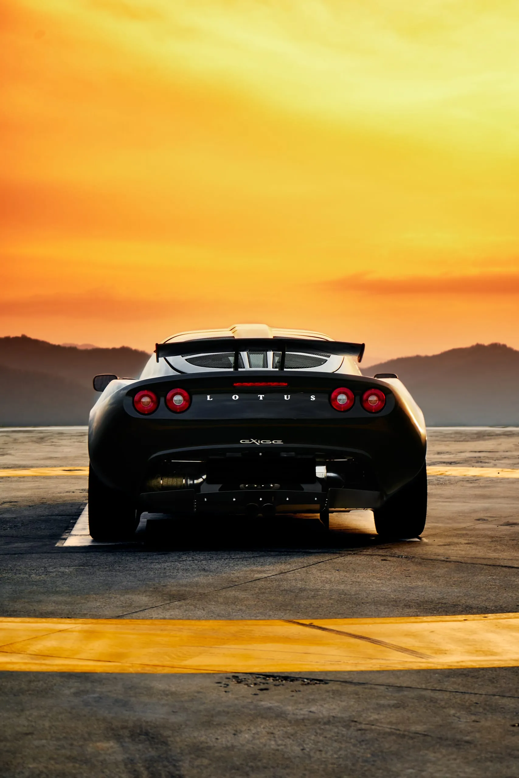 Lotus Exige at dusk #07 — photograph by Andrea Corno