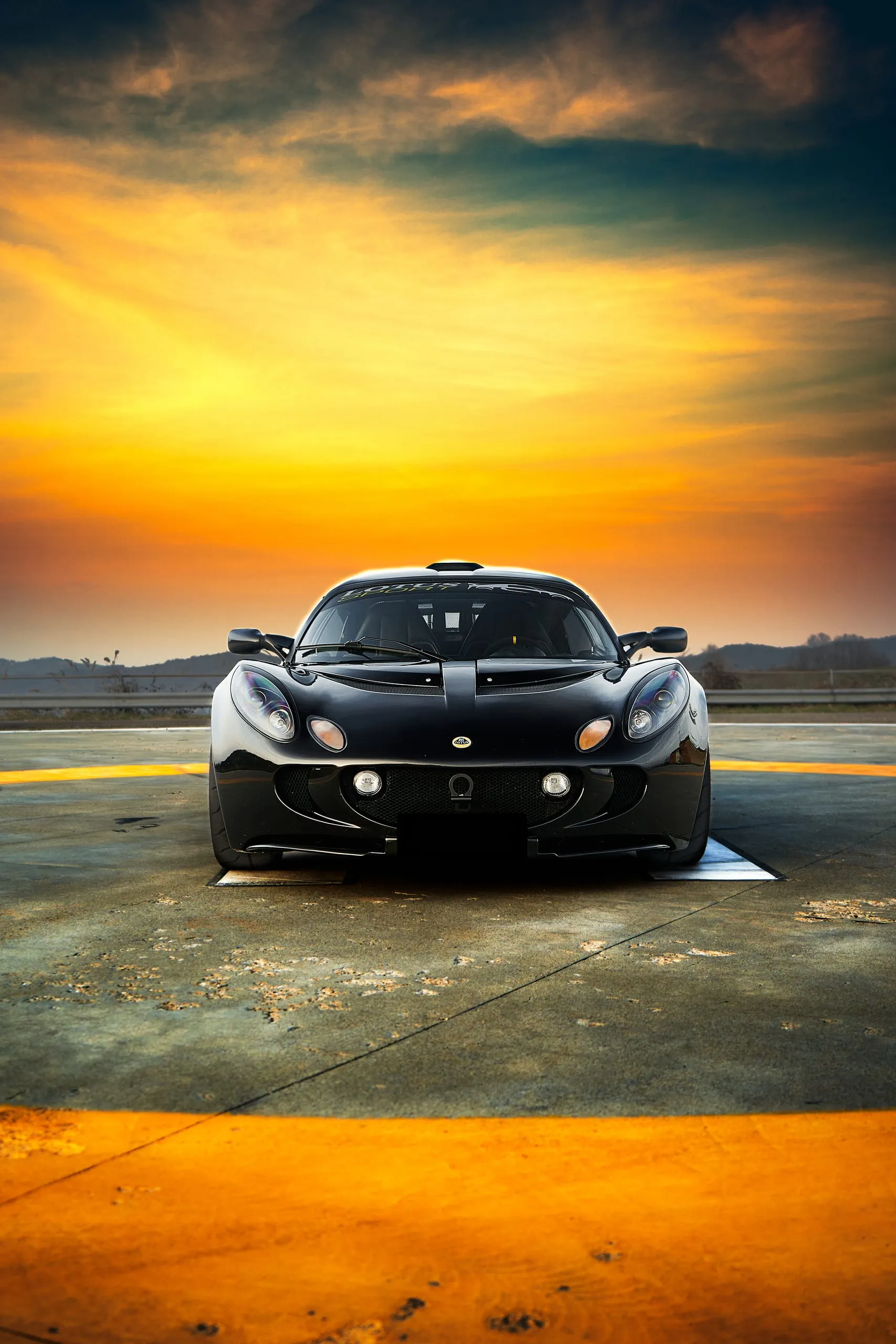 Lotus Exige at dusk #09 — photograph by Andrea Corno