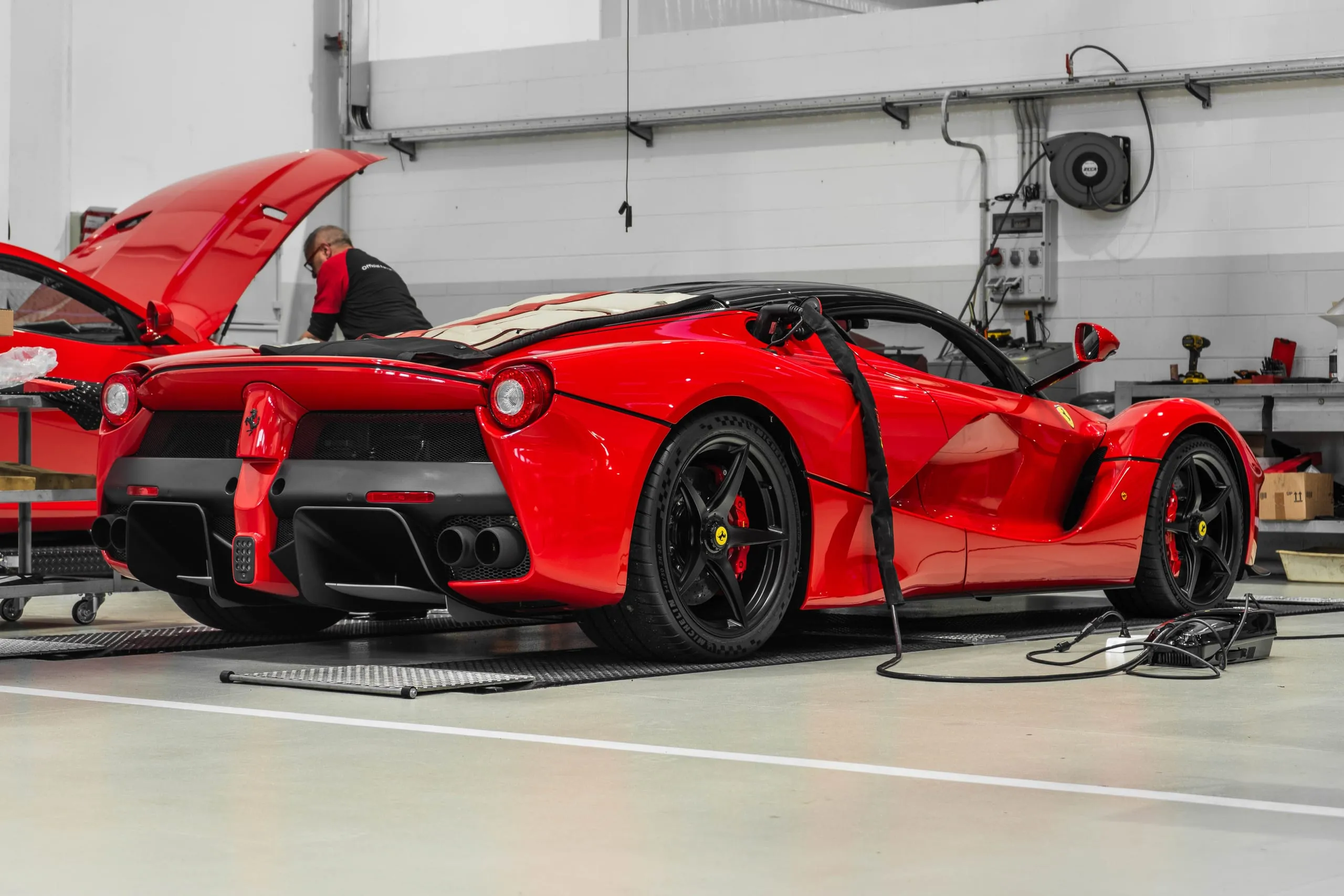 Ferrari Service — by Andrea Corno