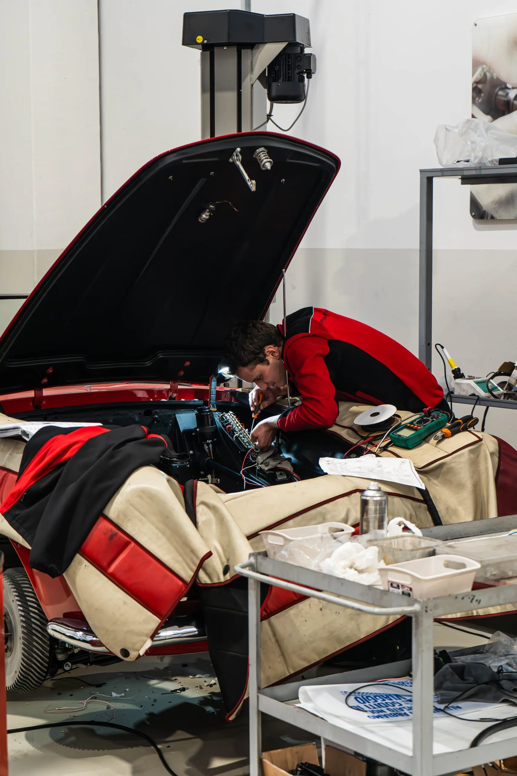 Ferrari Service — by Andrea Corno