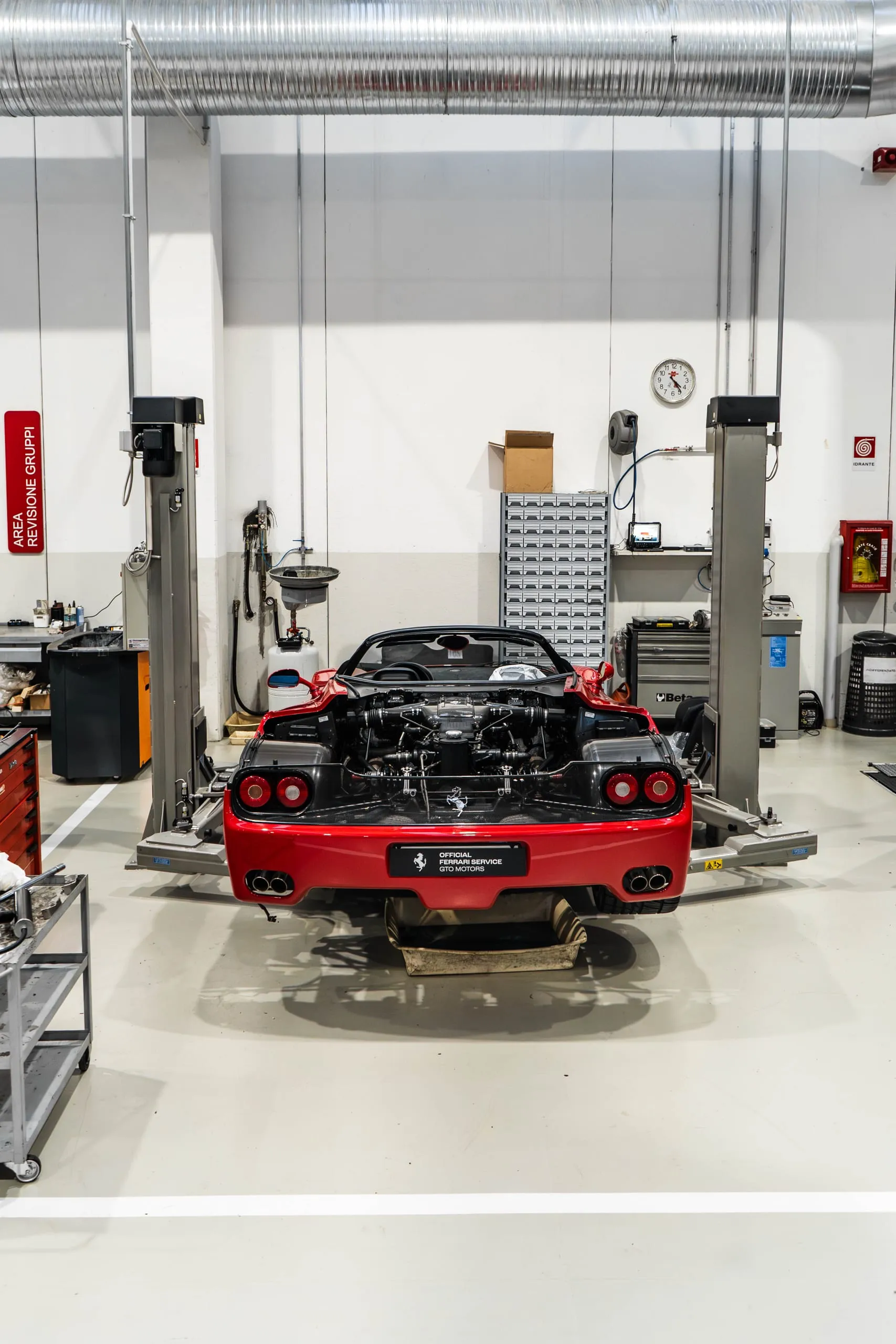 Ferrari Service — by Andrea Corno